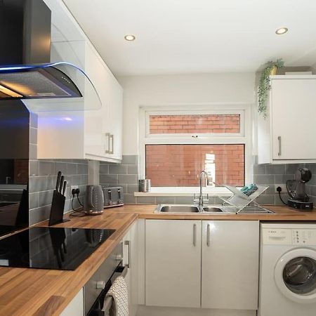 Cozy Townhouse, Walking Distance To Belfast City Εξωτερικό φωτογραφία